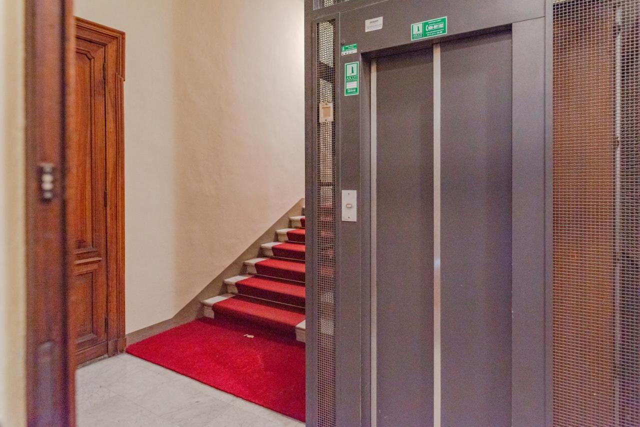 Royal Apartment